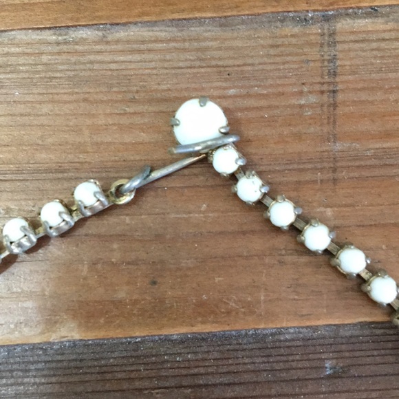 Vintage Costume Jewelry Necklace - Picture 3 of 6